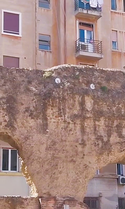 Testaccio Rome: 4 steps through history, flavors, and authentic Roman life 3 Resti imponenti del Porticus Aemilia