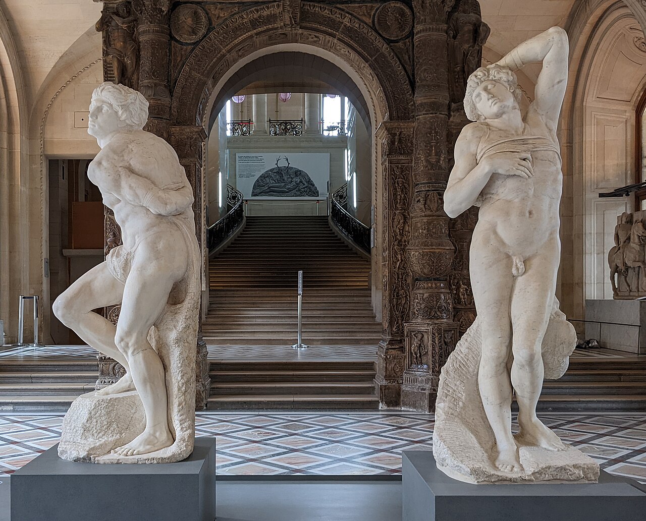 Michelangelo's Prisoners: The Florentine Artist's Unfinished Masterpieces. 1 PRIGIONI LOUVRE