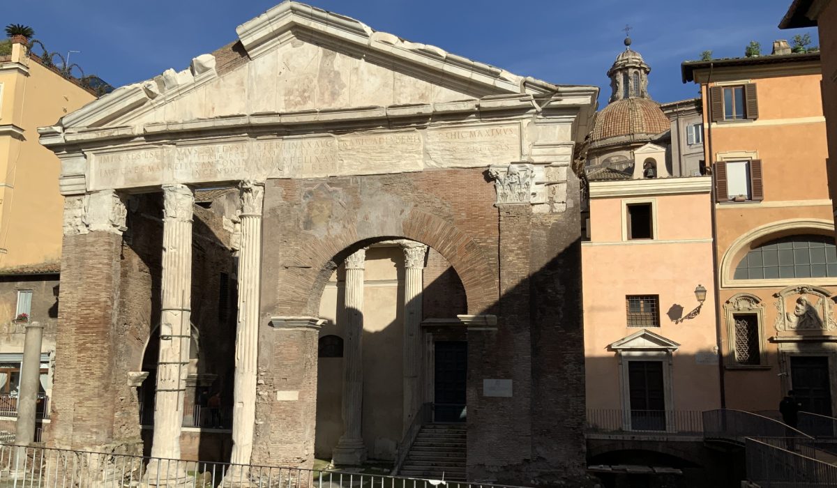 Jewish Ghetto and Tiber Island Walking Tour 8 Portico d'Ottavia_1920