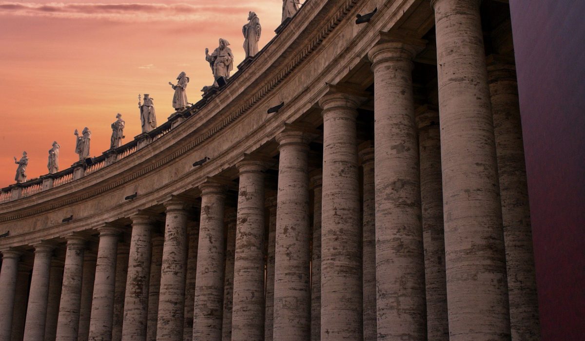 Vatican Highlights Tour 15 clouds-9045346_1920