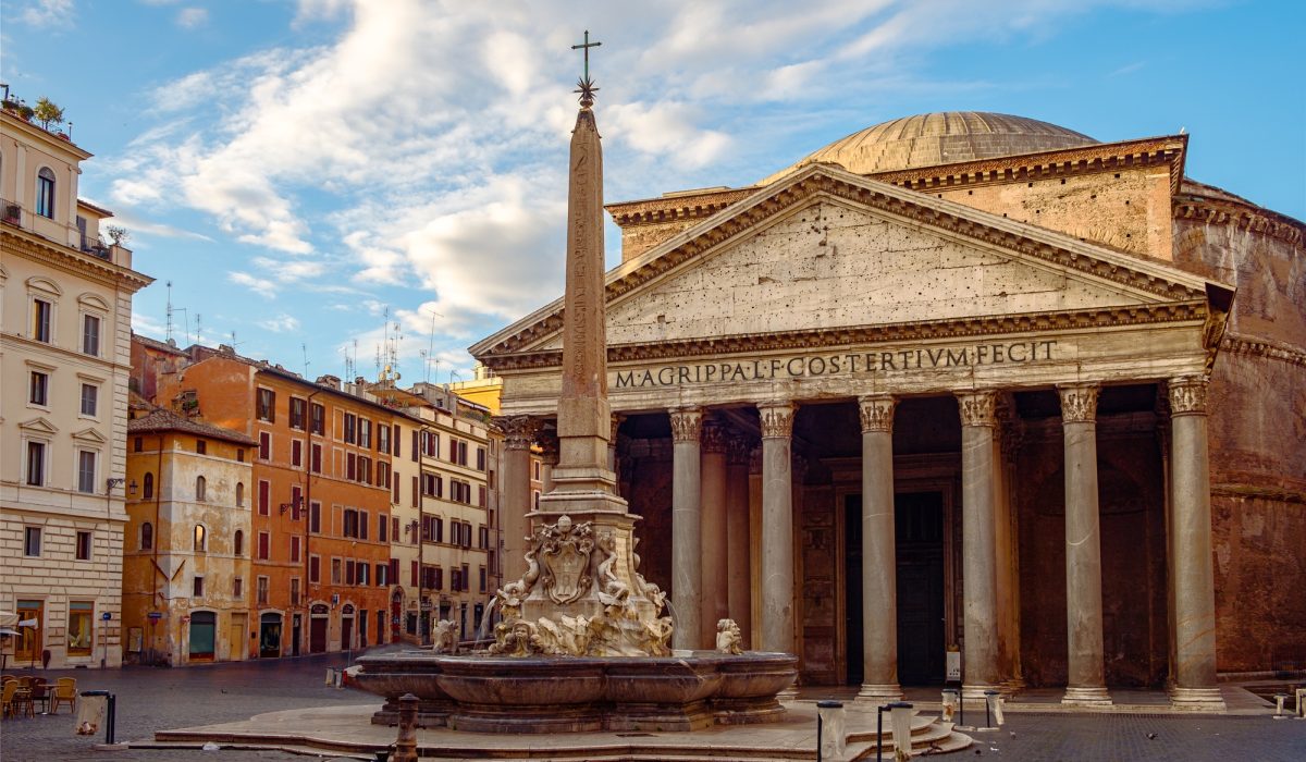 Squares and Fountains of Rome Tour 6 View of Pantheon basilica in centre of Rome